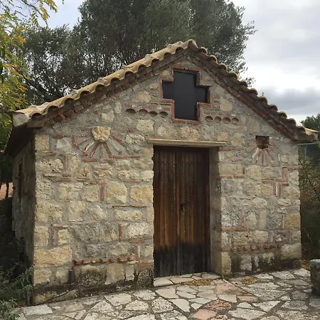 House Olive Grove In Evia بيت للعطل