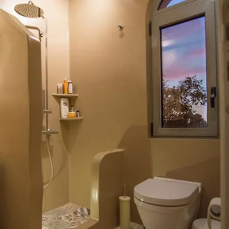 House Olive Grove In Evia بيت للعطل *